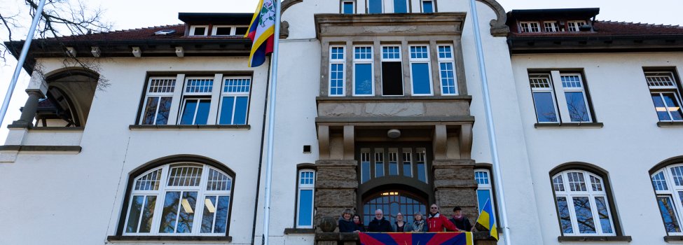 Hissen der Tibet-Flagge