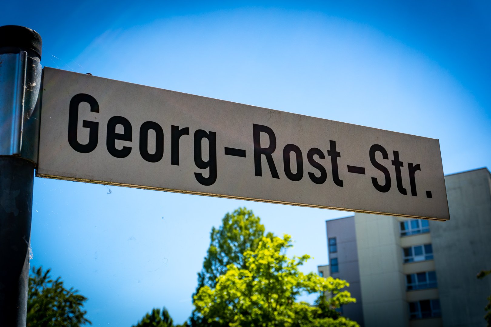 Straßenschild Georg-Rost-Straße